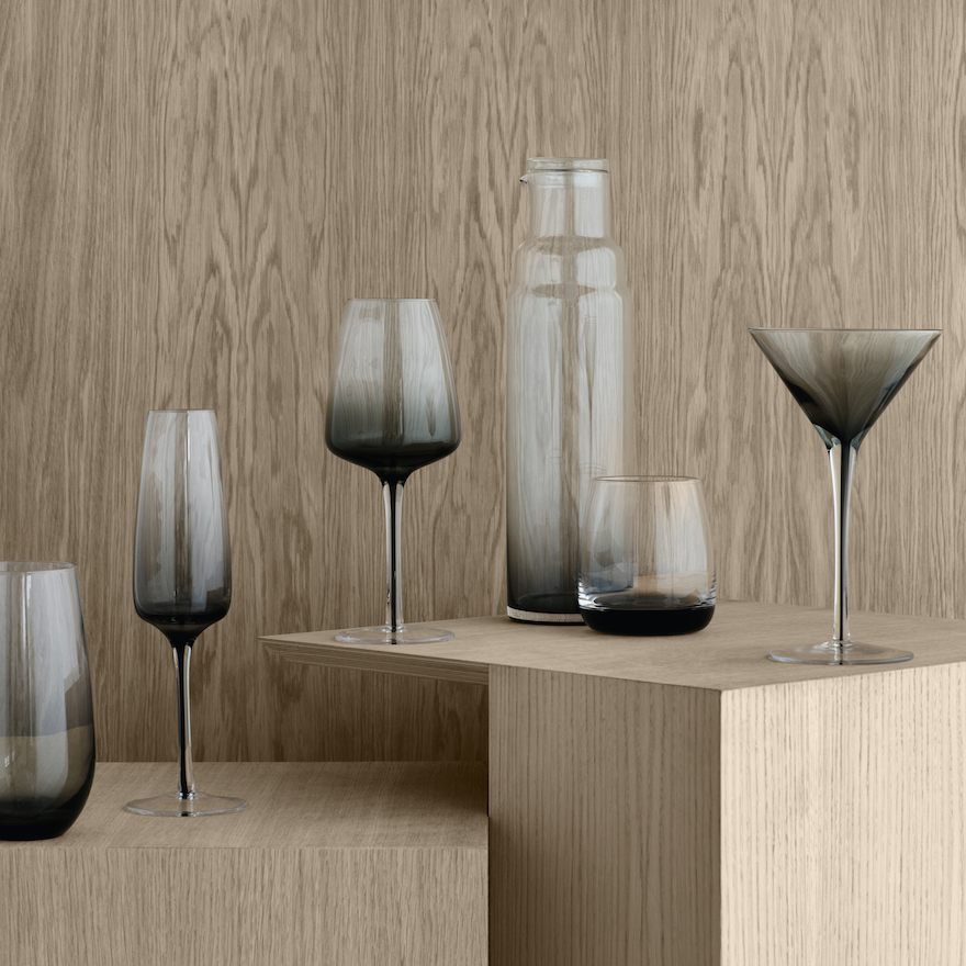 S/4 Red Wine Glass 'Smoke'